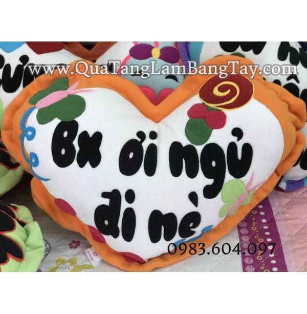 gối handmade vải nỉ tặng bạn gái 